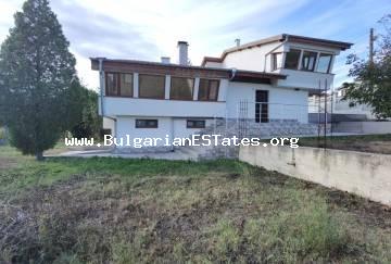 Предлагается на продажу новый дом в селе Детелина, всего в 10 км от моря и в 26 км от города Варна, Болгария!!!